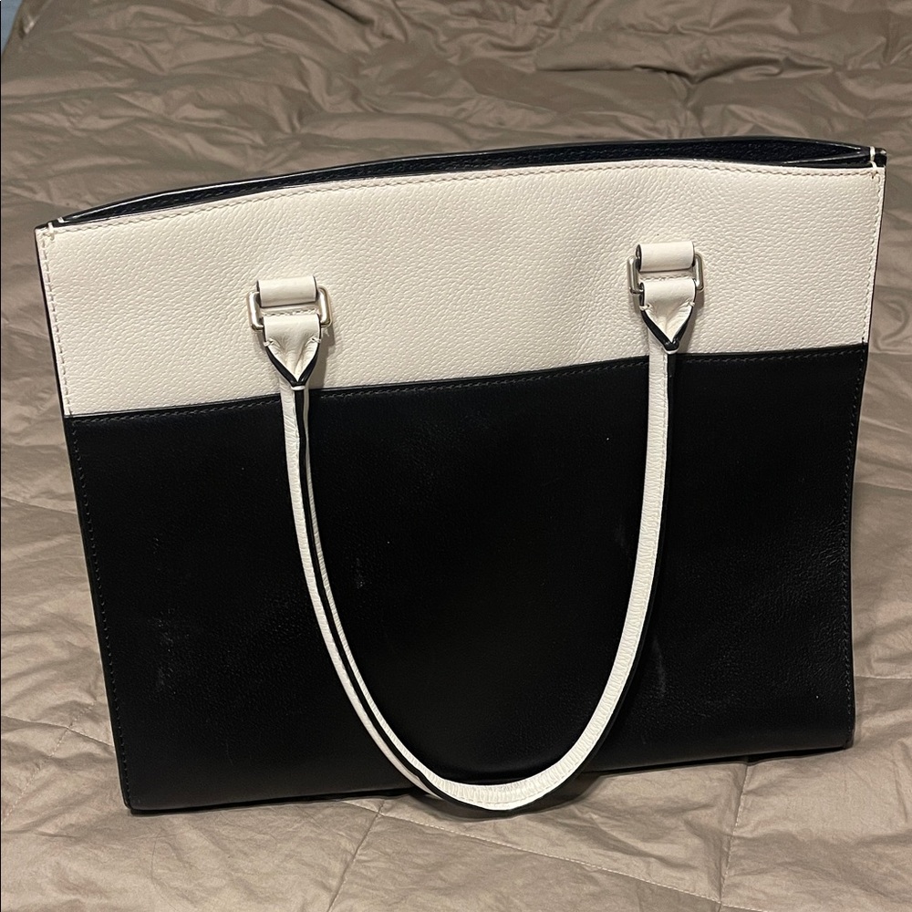 Elegant Black and White Kate spade purse with wallet - Picture 11 of 13